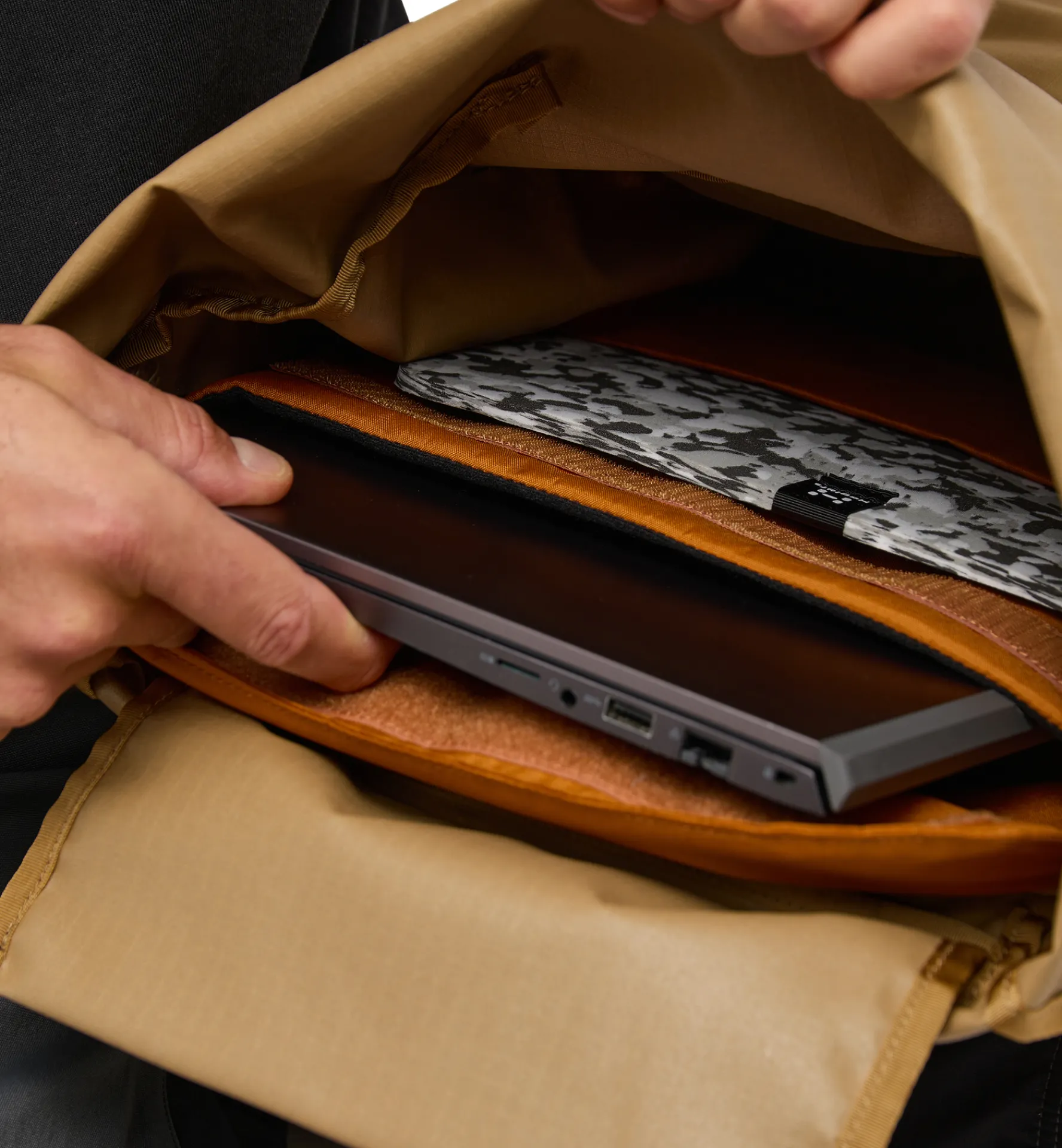 Haglöfs Ardos Rolltop 28- Dagryggsäckar · Laptopryggsäckar|Lifestyle