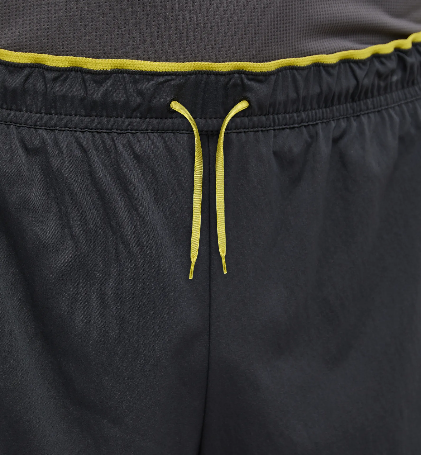 Haglöfs L.I.M Tempo Trail 2-in-1 Shorts Men- Shorts|Byxor · Shorts